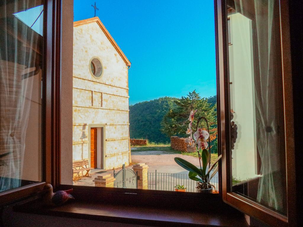 Alba Dei Due Soli B&B 노세라 움브라 객실 사진