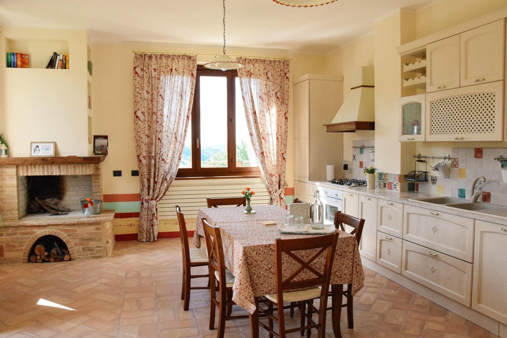 Alba Dei Due Soli B&B 노세라 움브라 외부 사진